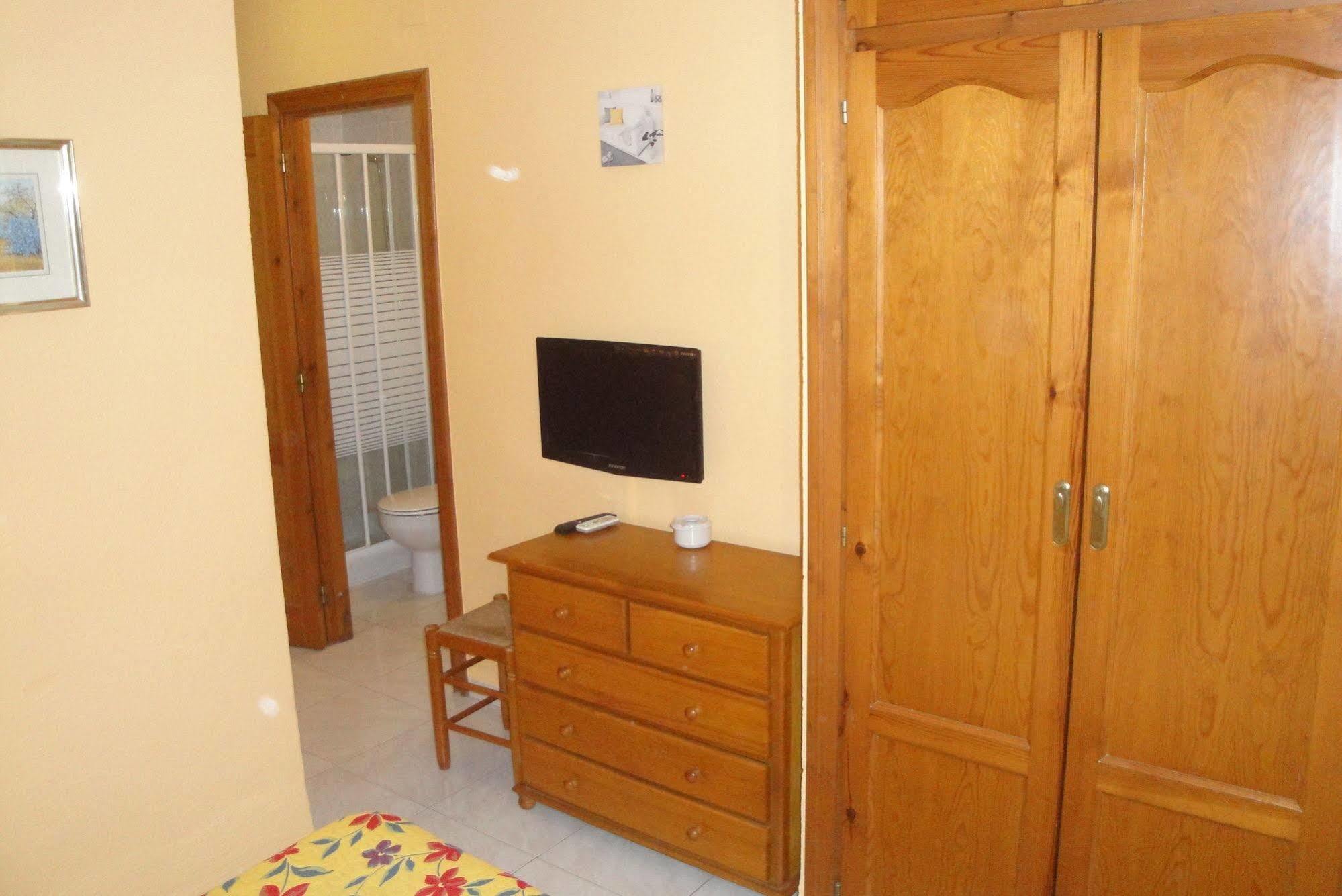 Hostal Cristina Дения Экстерьер фото