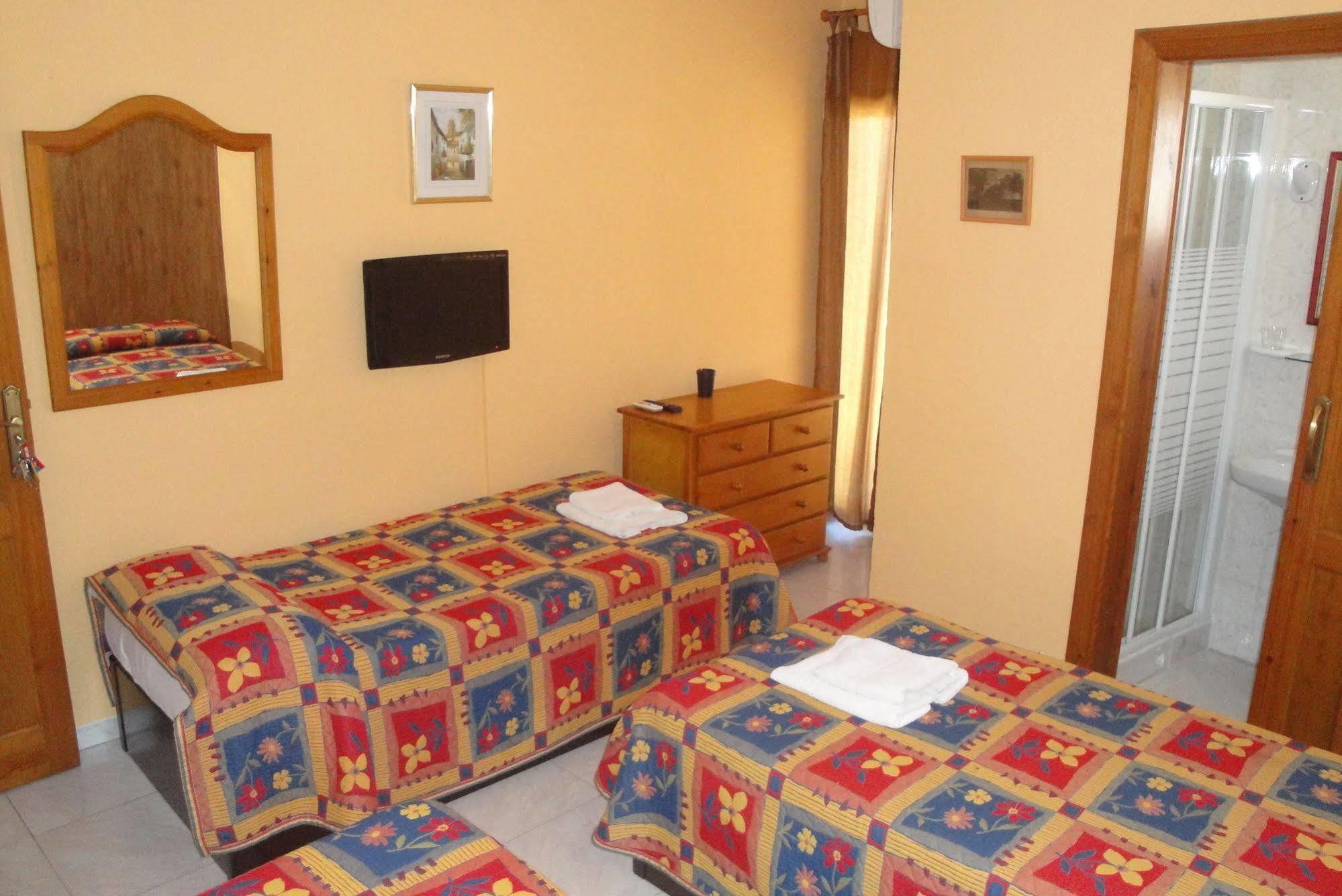 Hostal Cristina Дения Экстерьер фото